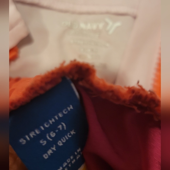 Old Navy Quarter Zip Jacket And Shorts Set - Picture 3 of 5